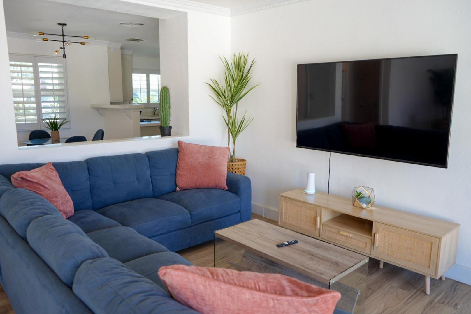 The Pink Cactus - Desert Retreat - Luxe Pool, Golf & Game Room Indio Ngoại thất bức ảnh